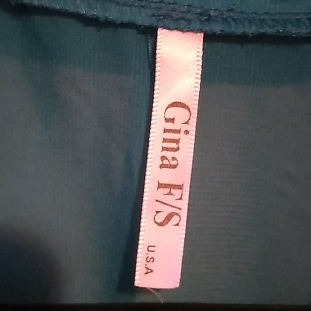 Top - Picture 2 of 4